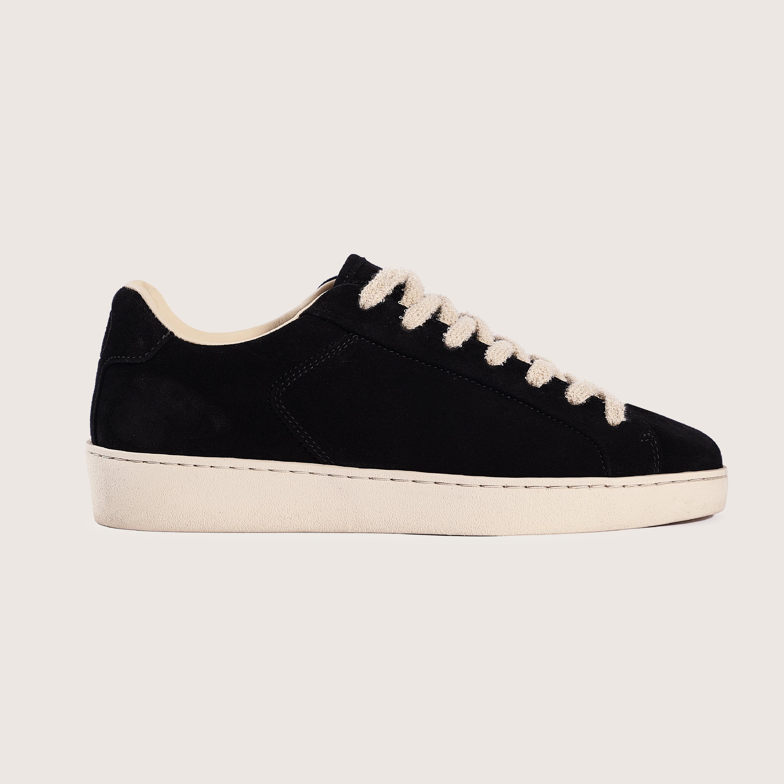 Chester ⎸ Black Suede