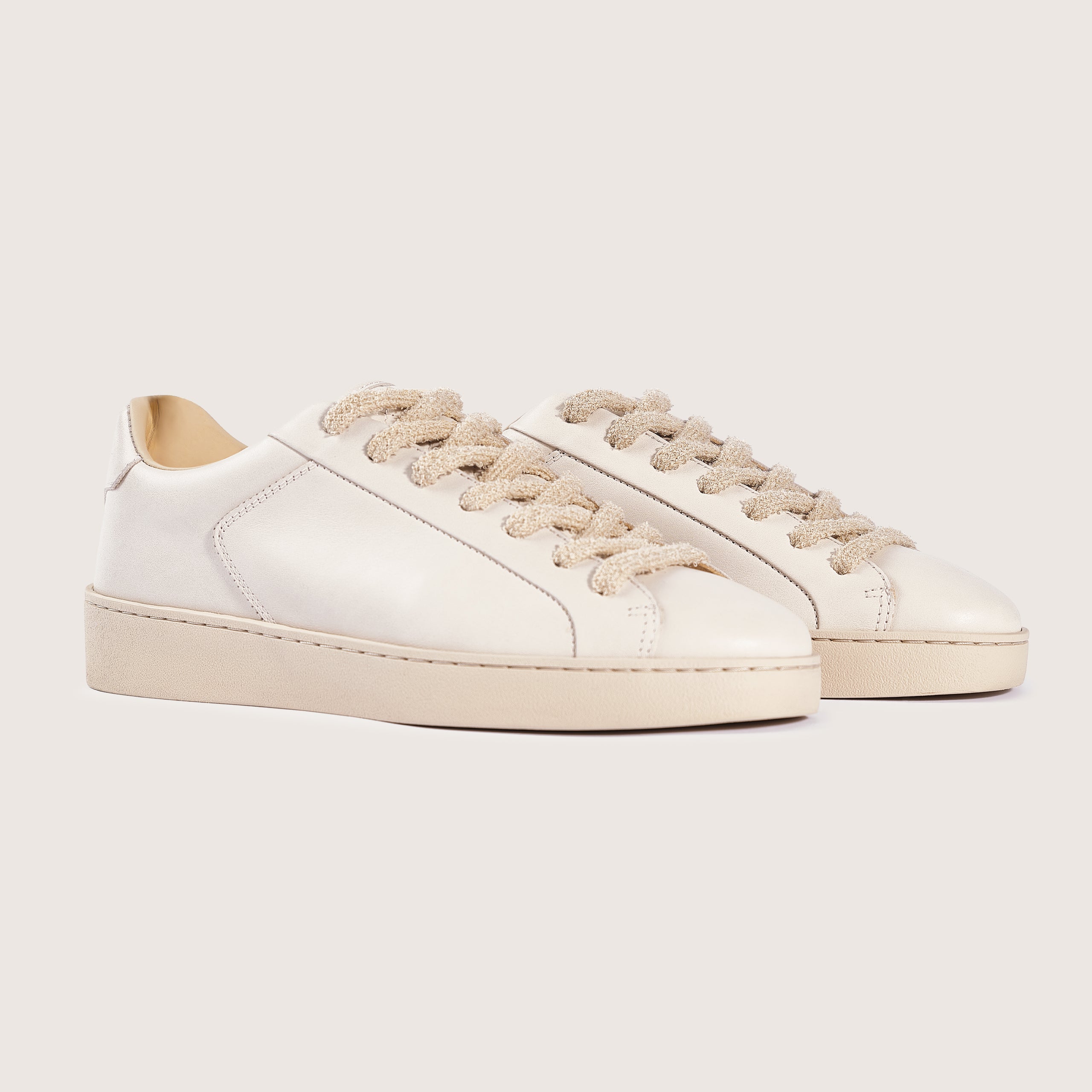 Chester ⎸ Off White