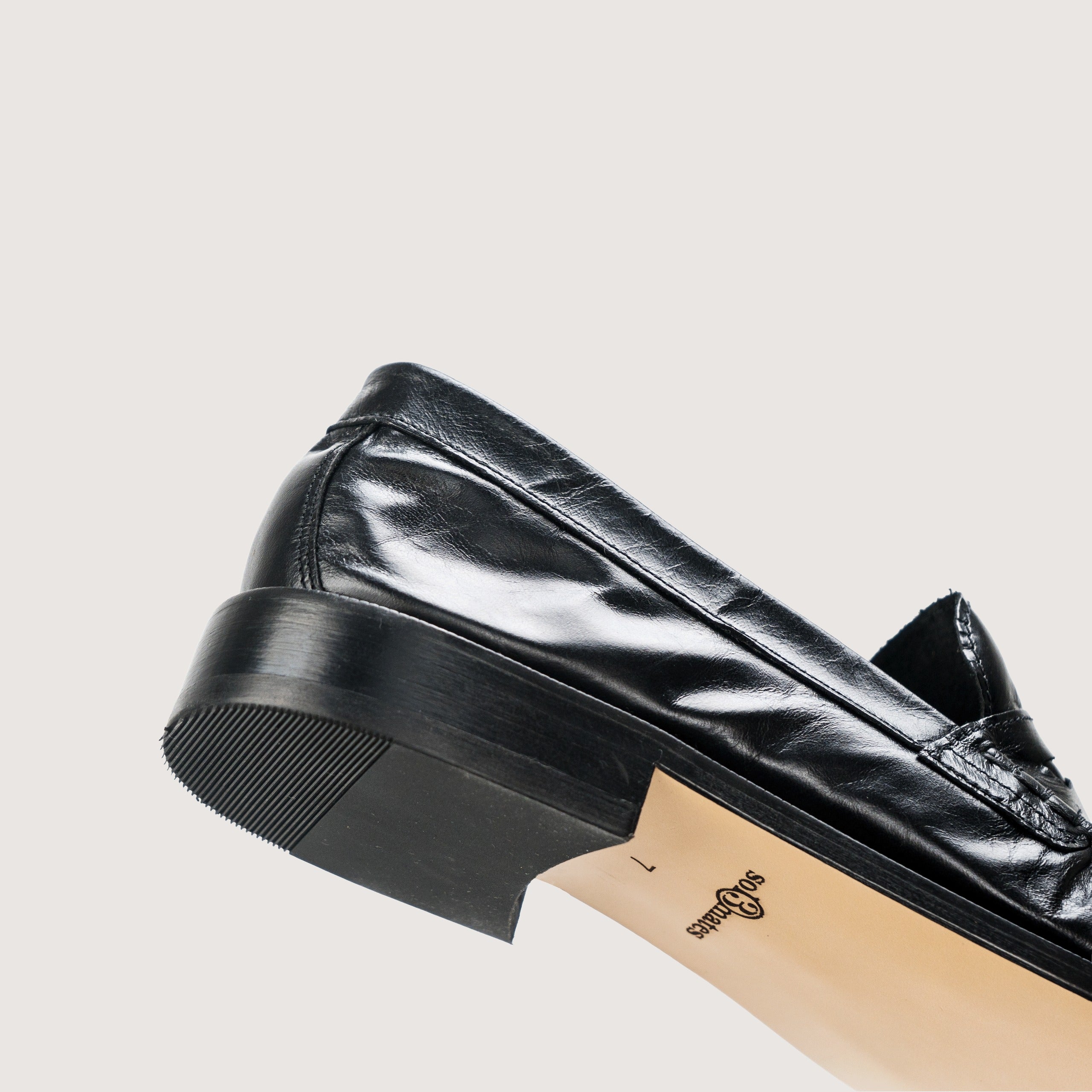 Burlington ⎸ Black