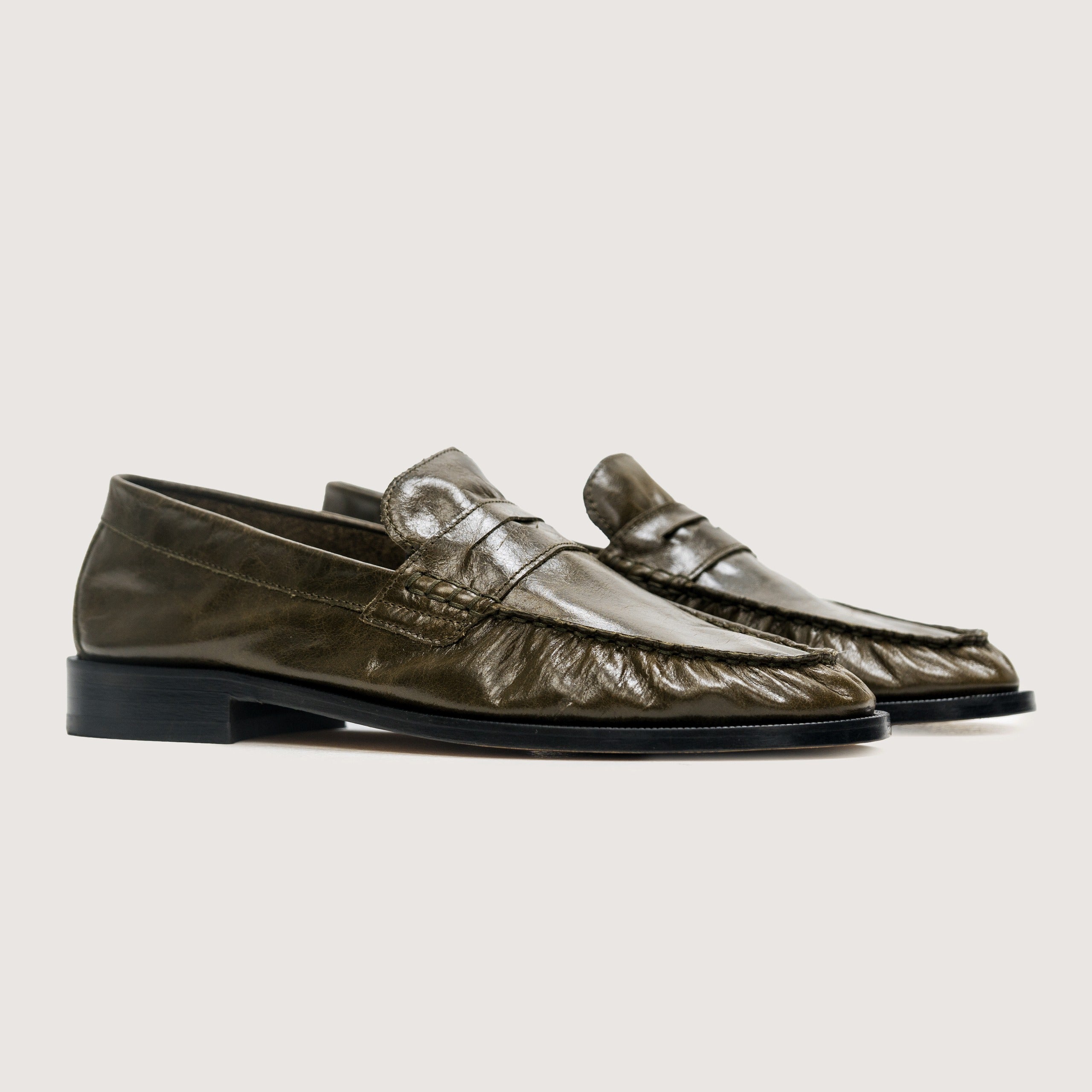 sol3 mates Loafer US8 最終値下げ‼️ Sol3mates | Premium Tasteful Footwear | Designed for the Discerning