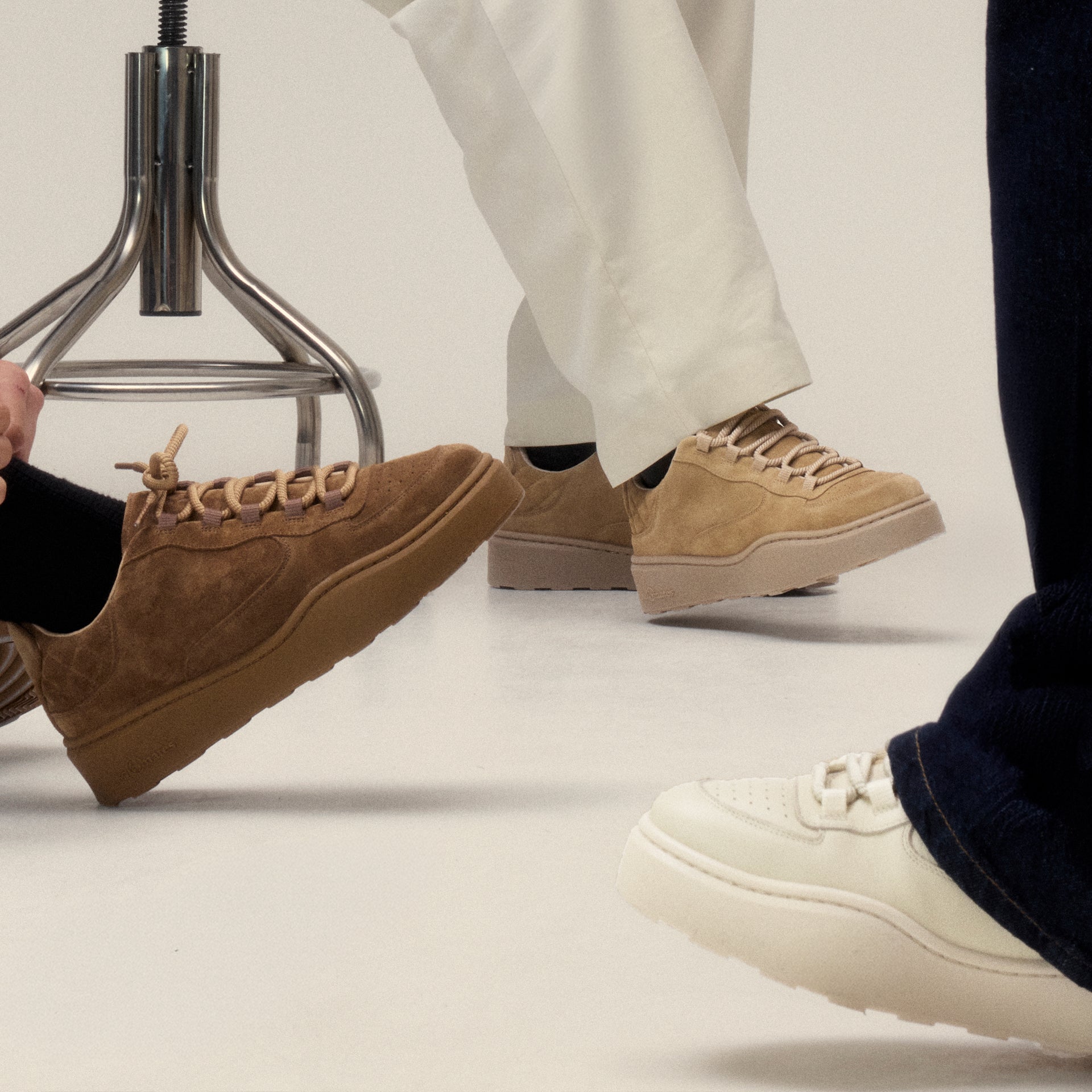 Henley ⎸ Taupe Suede