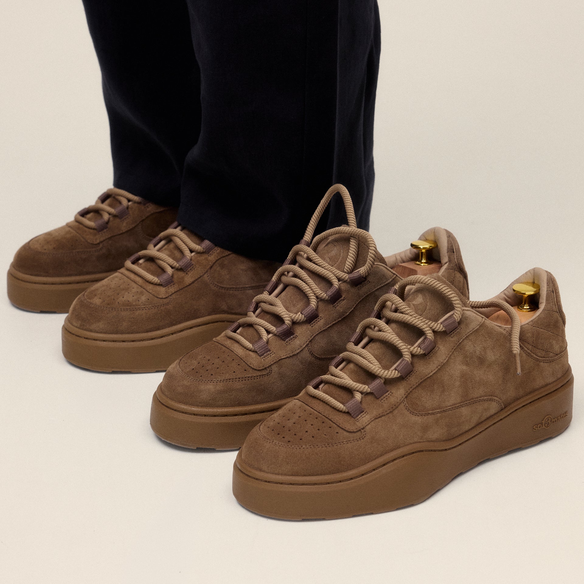 Henley ⎸ Walnut Suede